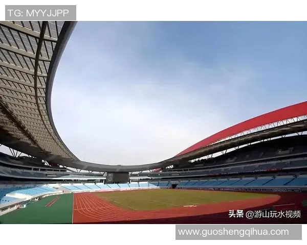 昔日锋线传奇：回顾那些璀璨星光与足球场上的黄金岁月