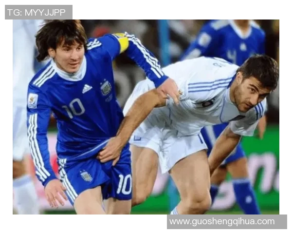 追寻绿茵场上的传奇故事足球球星们的荣耀与拼搏瞬间